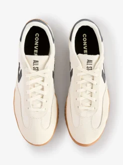 Crème - Converse Course Star Low Trainers