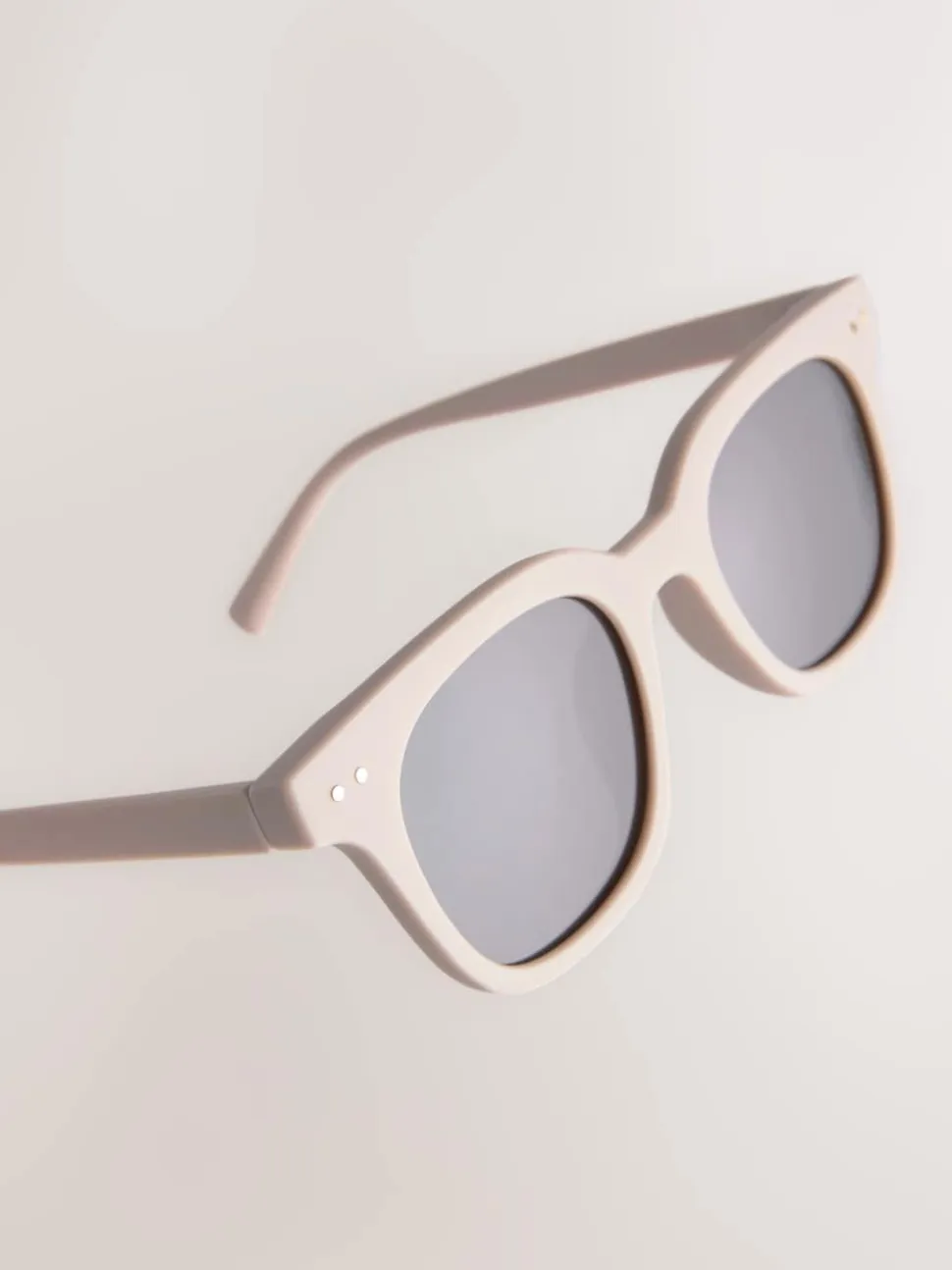 Crème - Lunettes de soleil carrées