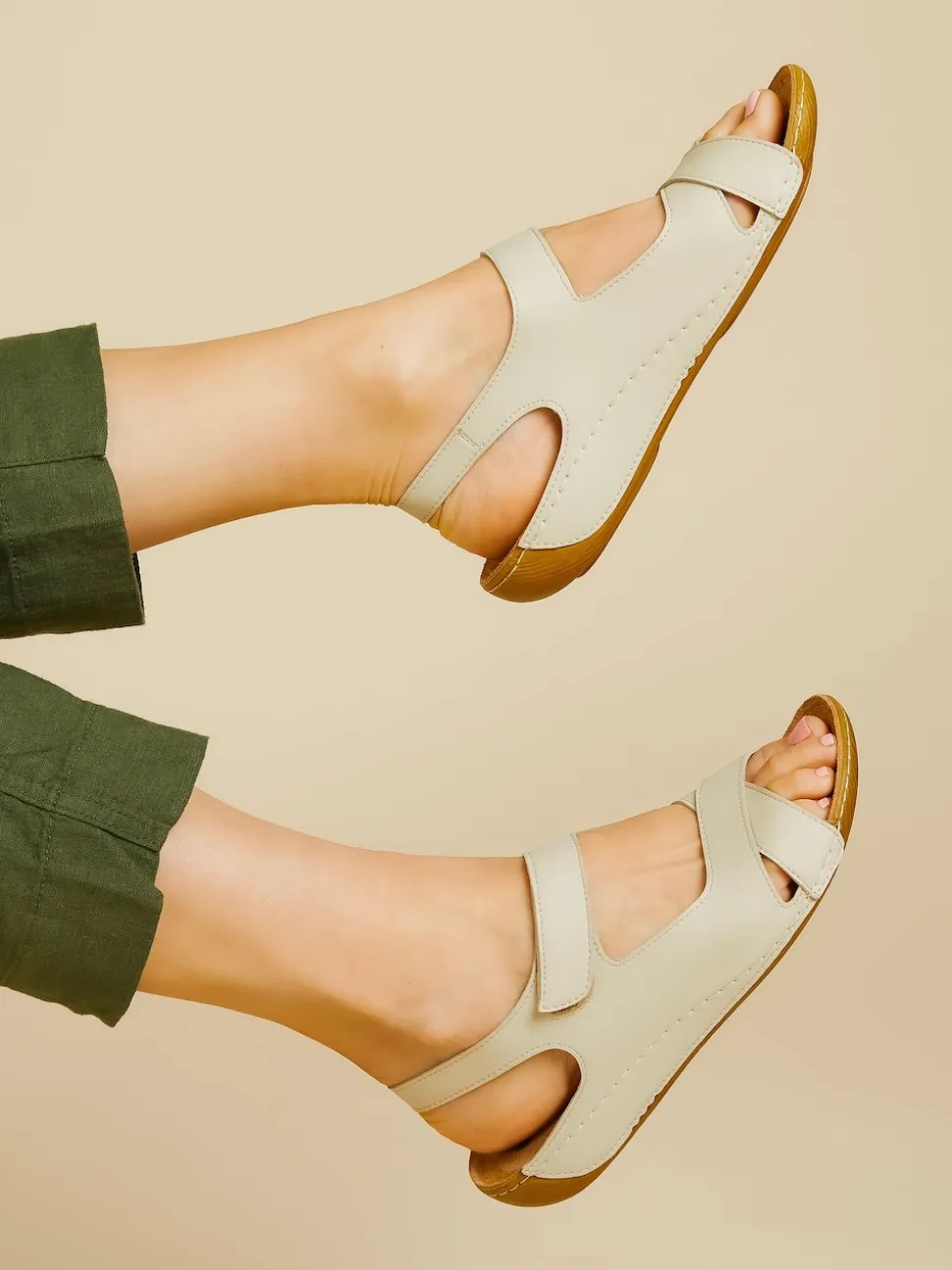Crème - Pavers Sandales à fermeture tactile pour femme