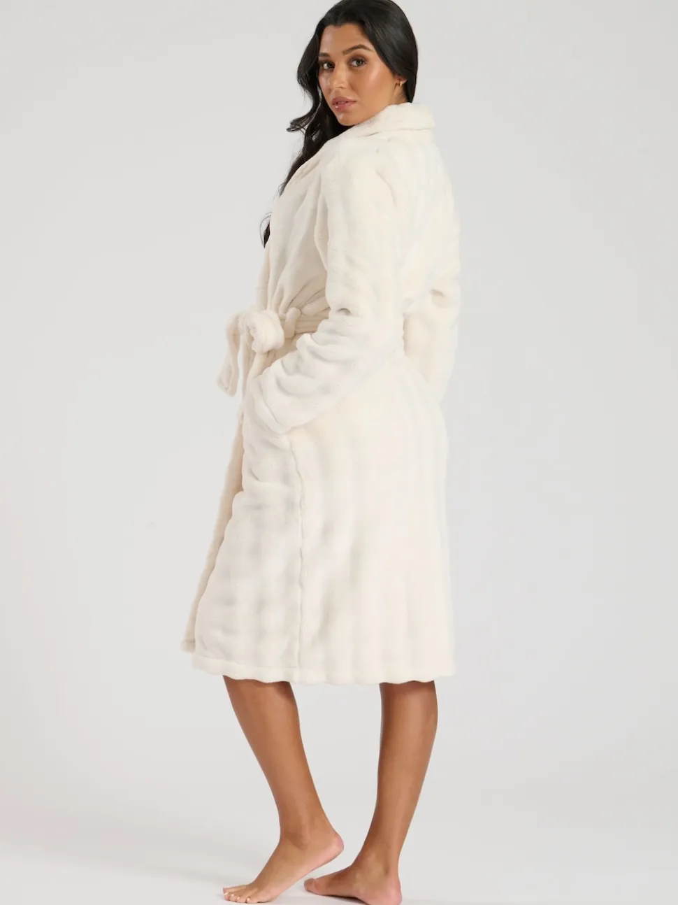 Crème - Robe de chambre mi-longue Loungeable en polaire à col châle
