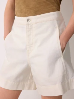 Crème - Shorts Jigsaw Finton en Denim à coutures apparentes