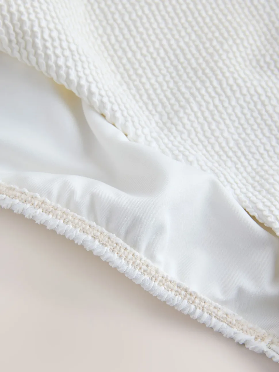 Crème froissée - Maillot de bain Nœud à encolure dégagée avec contrôle du ventre