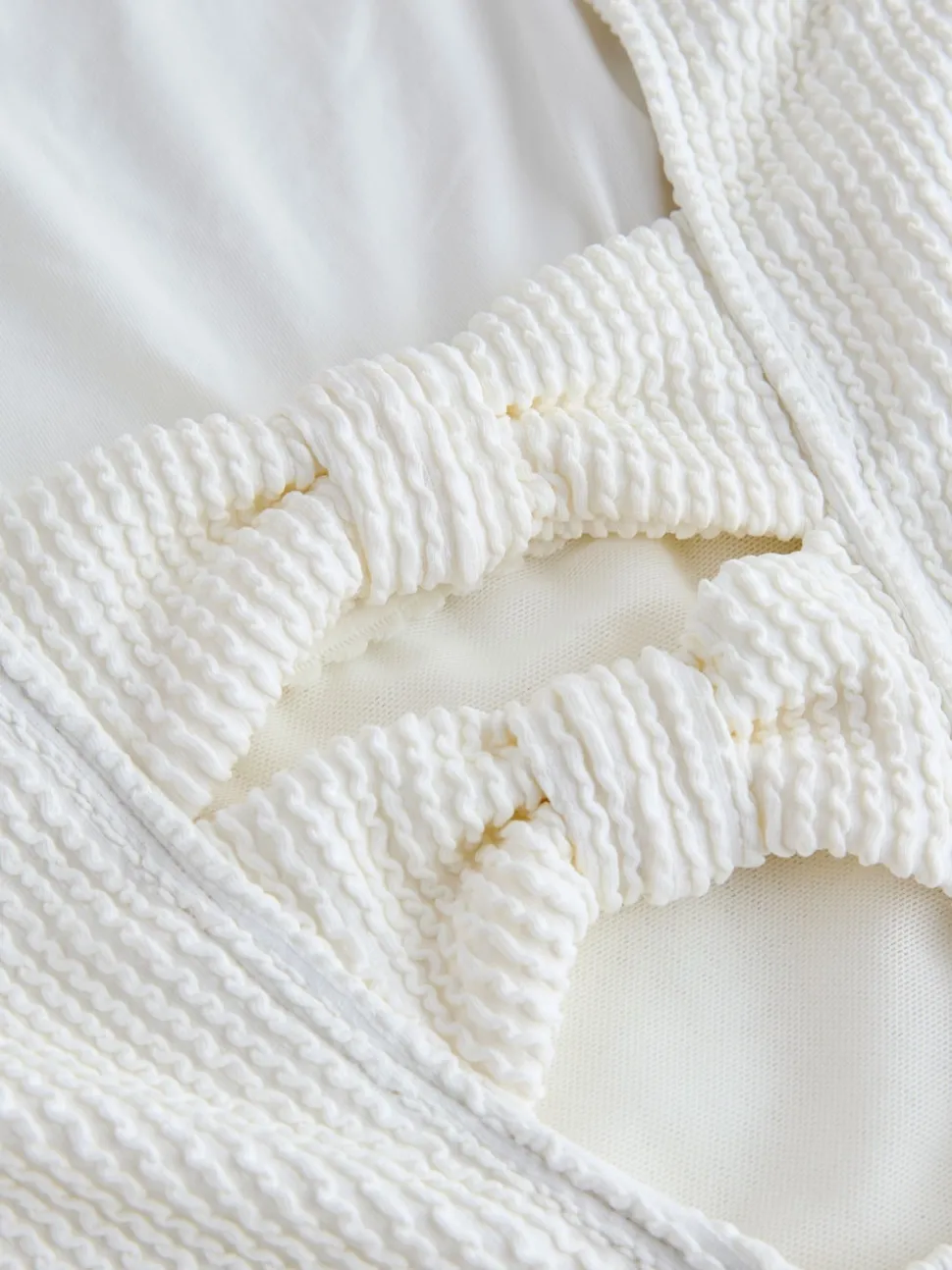 Crème froissée - Maillot de bain Nœud à encolure dégagée avec contrôle du ventre
