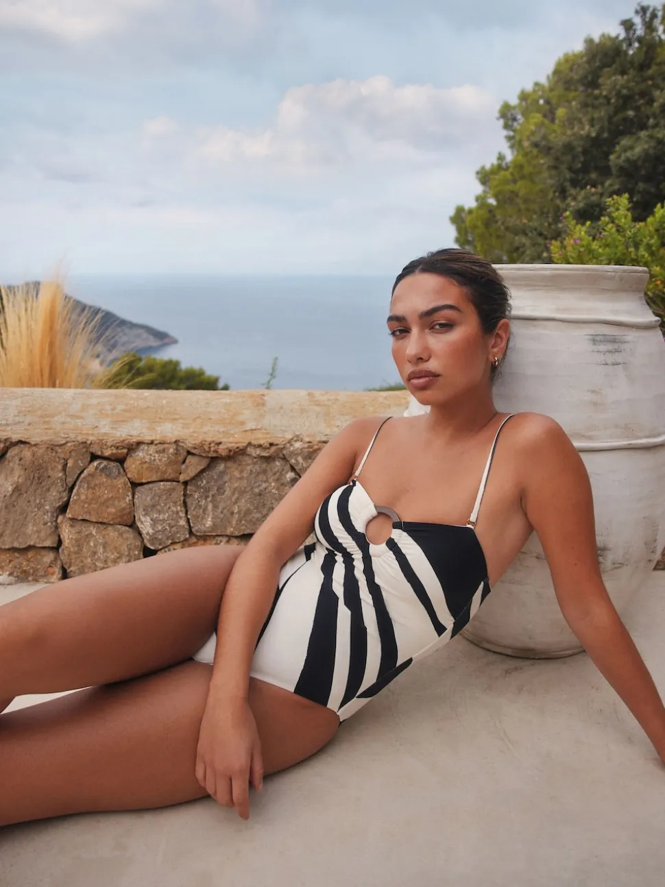 Crème/noir à rayures - Maillot de bain bandeau à contrôle du ventre