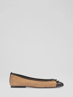 Écru - LK Bennett Ballerines en cuir et vernis Kara Embout