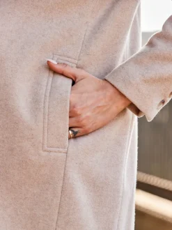 Écru - Manteau Sosandar Premium long en laine mélangée