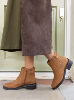 Écru - Novo Bottines plates Chelsea Darlina à Coupe large