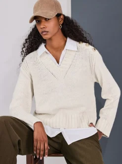 écru - Pulls look superposé en maille à col en V avec chemise