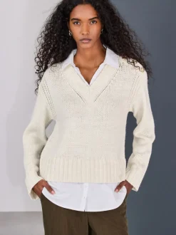écru - Pulls look superposé en maille à col en V avec chemise