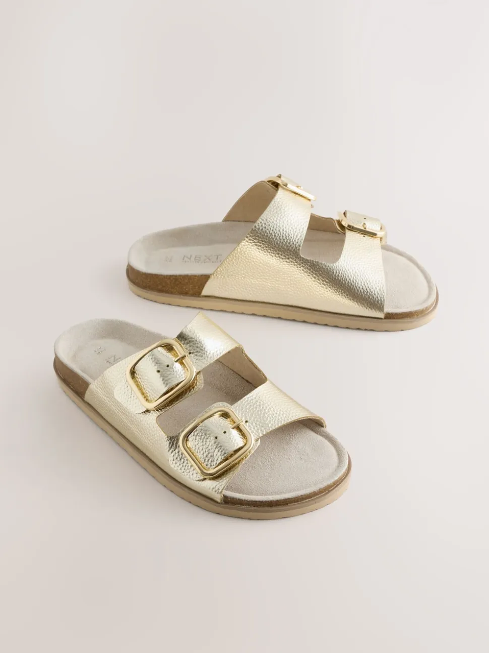 Cuir doré - Sandales à double bride avec semelle plantaire