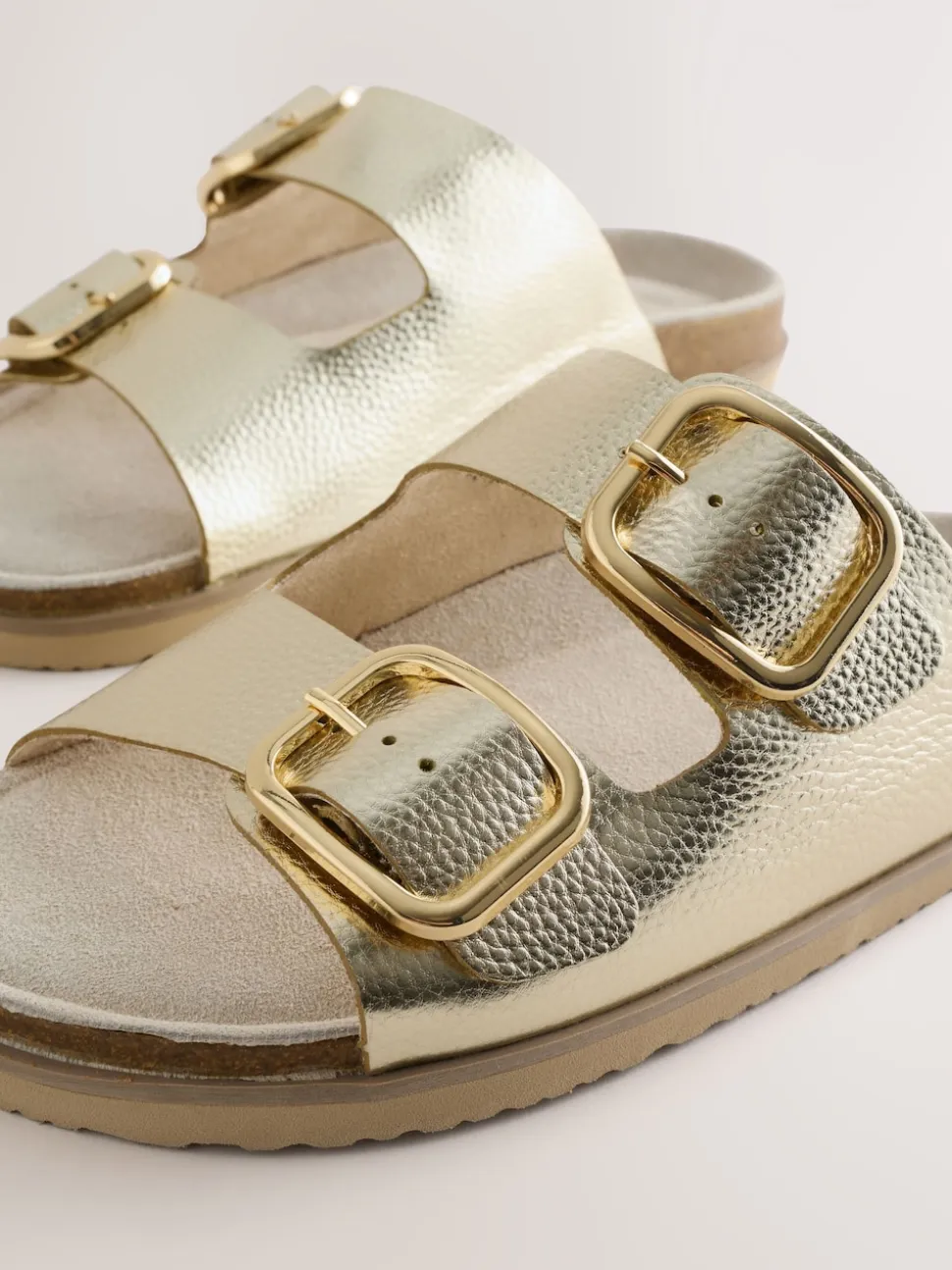 Cuir doré - Sandales à double bride avec semelle plantaire