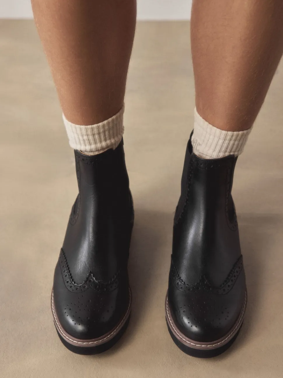 Cuir noir - Bottes Chelsea Forever Comfort® à détail Brogue