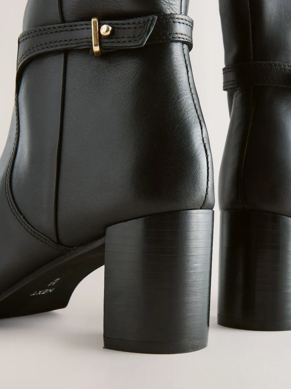 Cuir noir - Bottes hauteur genou à finitions matérielles Forever Comfort®