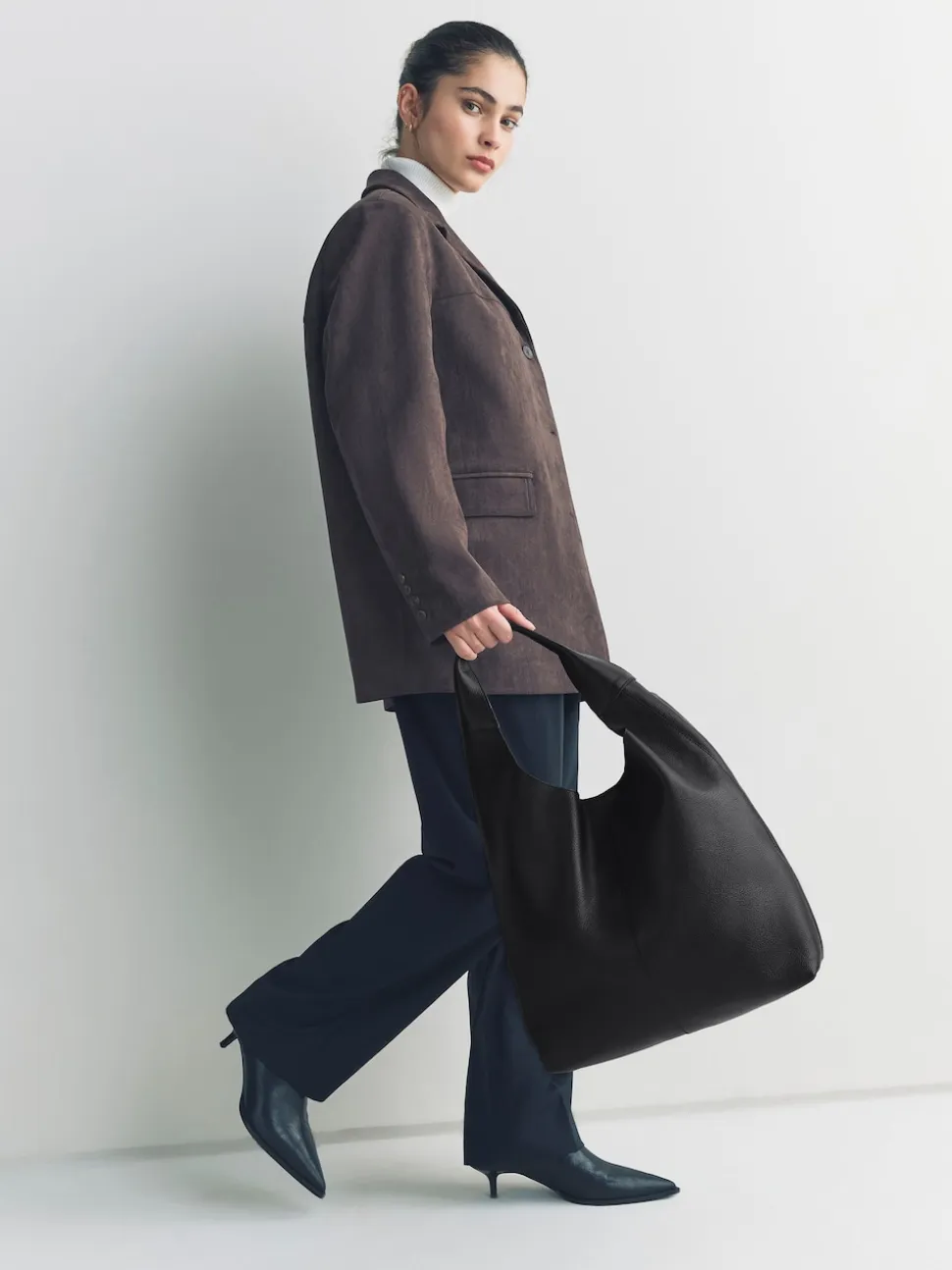 Cuir noir - Sac à bandoulière ample