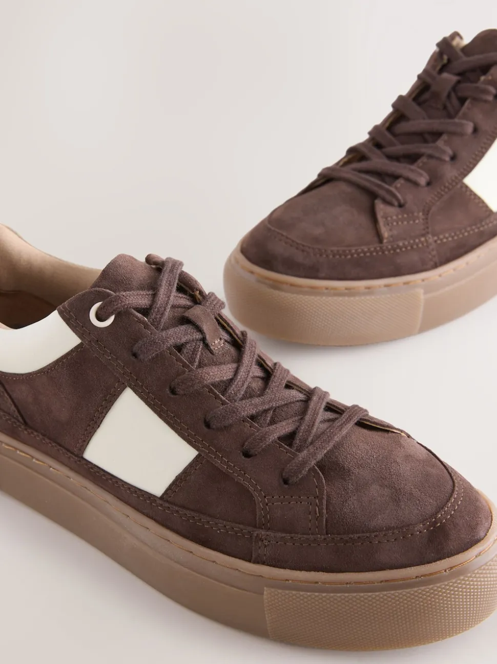 Daim marron chocolat - Baskets à lacets Forever Comfort® en cuir à bandes latérales épaisses