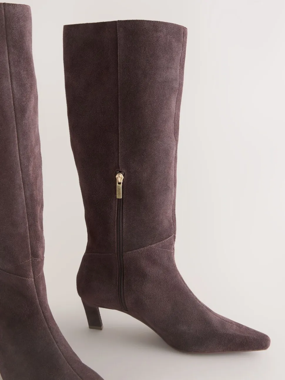 Daim marron chocolat - Bottes à talons Forever Comfort® à bout pointu