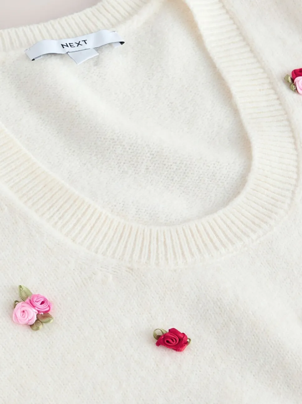 Détail Fleuri Blanc - Haut en maille à manches bouffantes