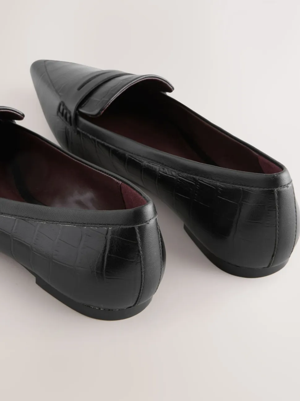 Effet croco Noir en relief - Mocassins Forever Comfort® Premium en cuir à bout pointu