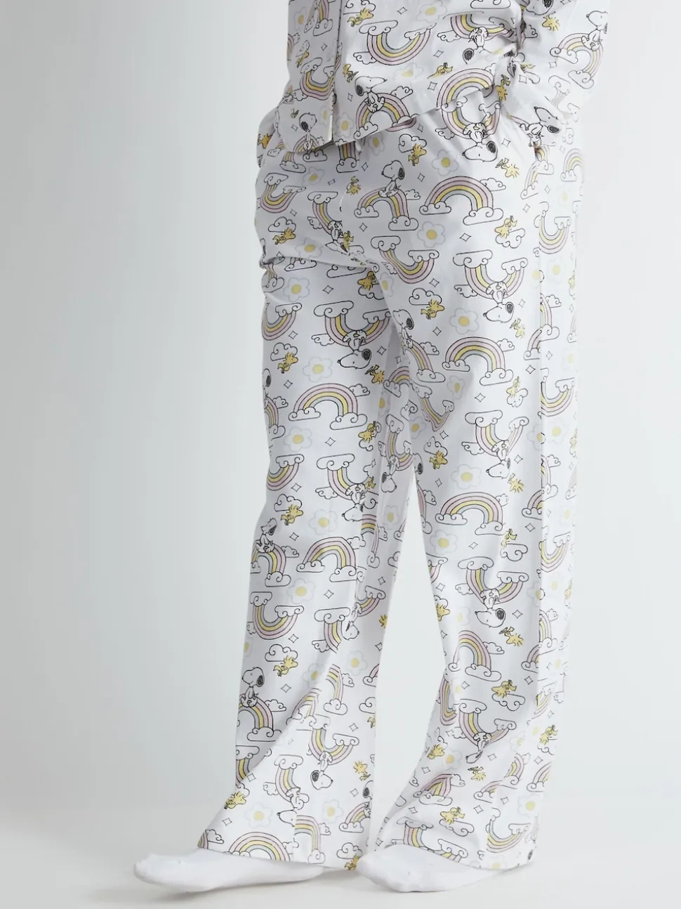 Ensemble de pyjama Skinnydip Peanuts x Skinnydip Snoopy imprimé arc-en-ciel écru