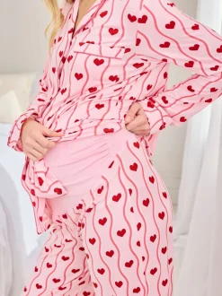 Ensemble de pyjamas longs Chelsea Peers Grossesse à rayure ondulée imprimée cœur