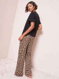 Ensemble Friends Like These Wild Night In Pyjamas