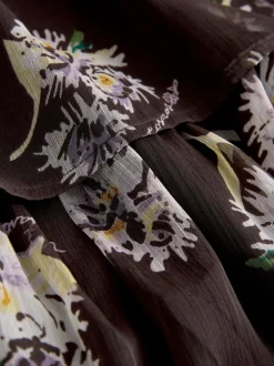 Floral brun - Robe longue imprimée à col haut et à volants