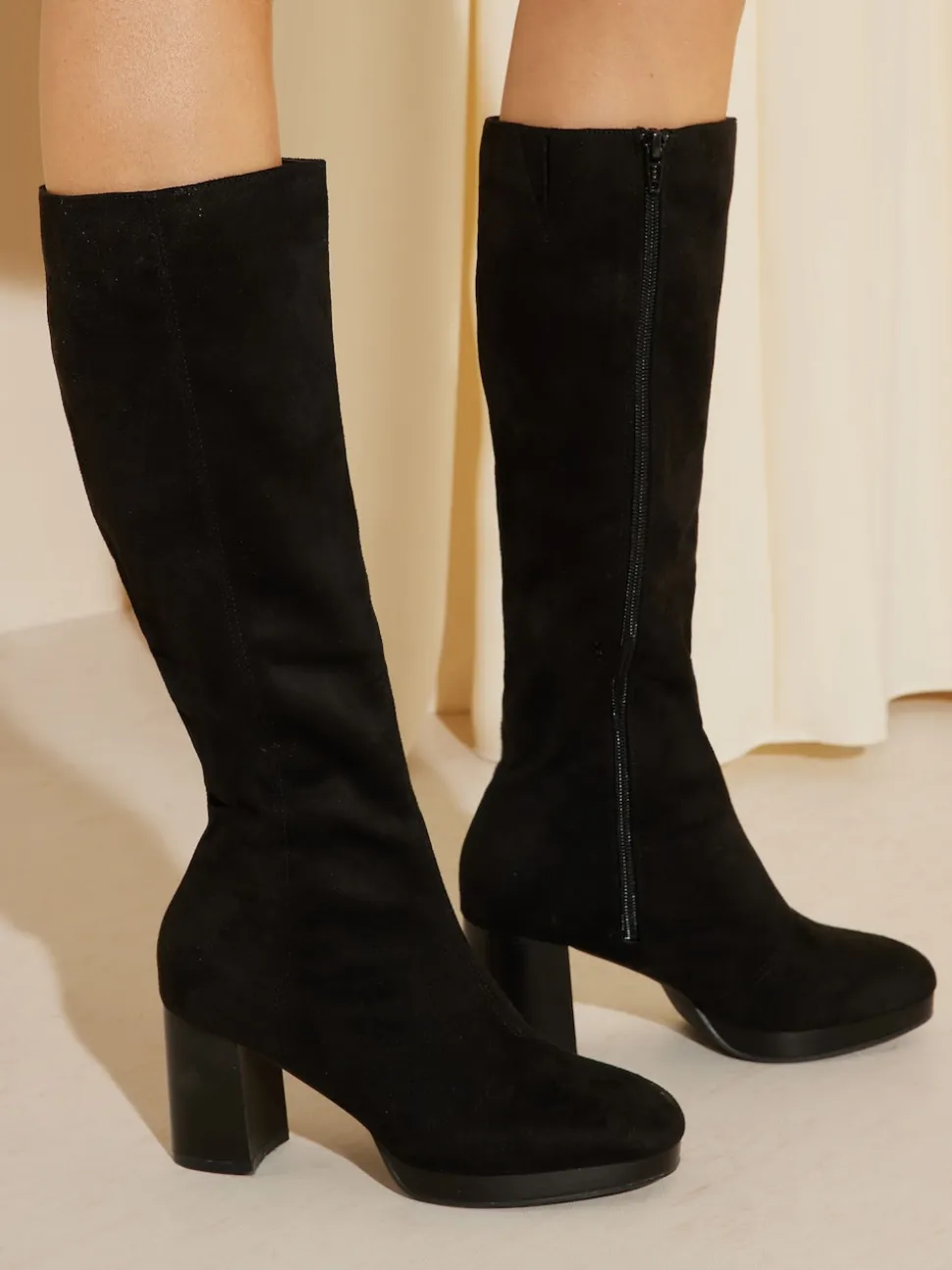 Friends Like These Bottes longues en faux daim à talon bloc et plateforme