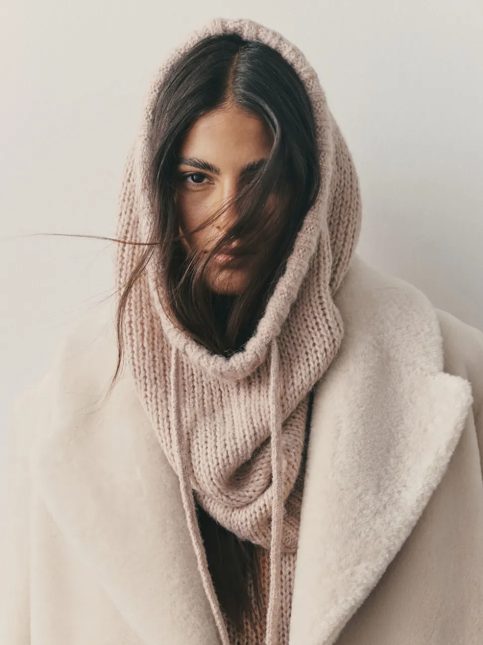 Grège chiné - Snood à capuche en maille sans ornements avec laine