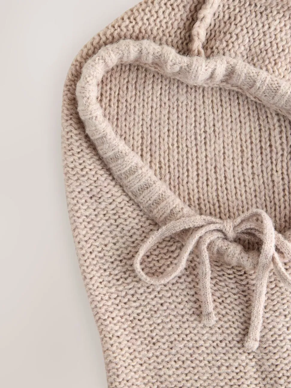 Grège chiné - Snood à capuche en maille sans ornements avec laine