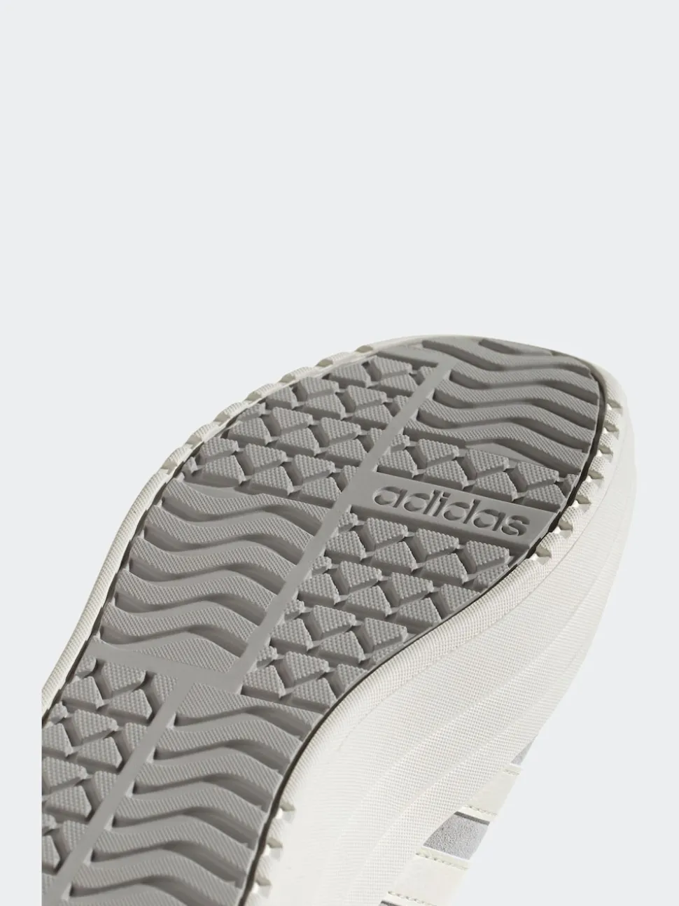 Gris - adidas baskets VL Court Bold