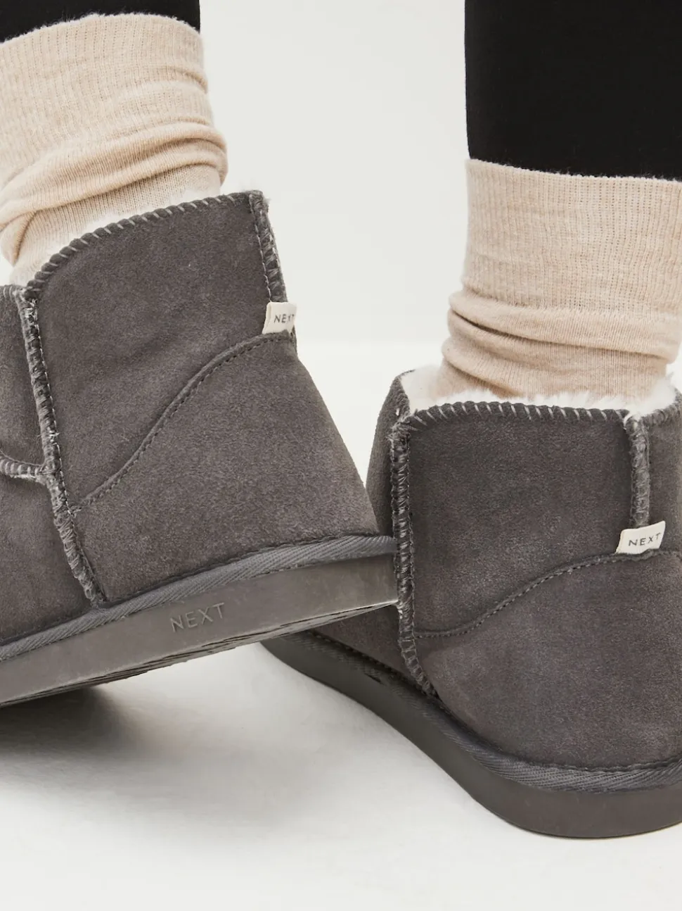 Gris - Chaussons chaussons en daim doublés de fausse fourrure
