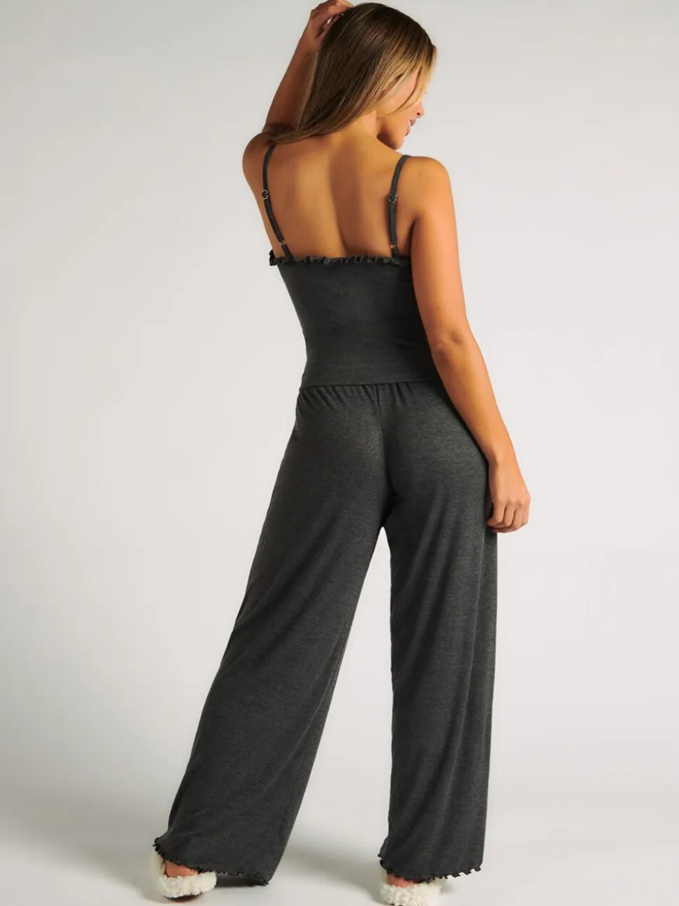 Gris - Ensemble pyjama Boux Avenue côtelé à volants et pantalon
