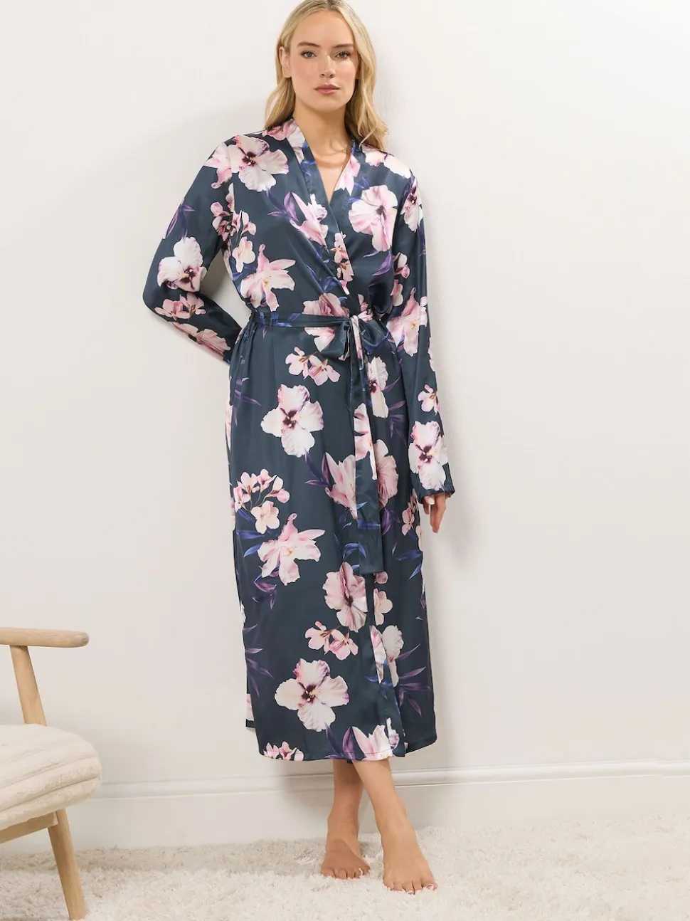 Gris - Long Tall Sally Peignoir maxi en satin
