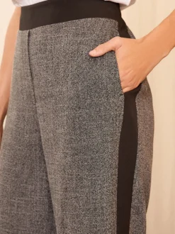 Gris - Pantalon large Love & Roses texturé à rayures latérales