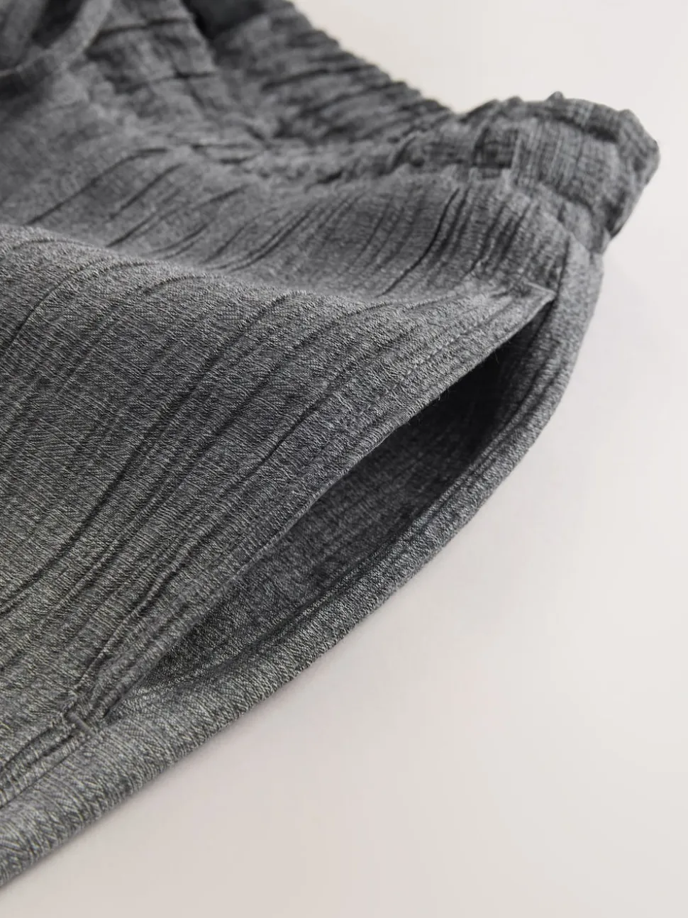 Gris - Pantalons ceinturés à jambes larges en laine
