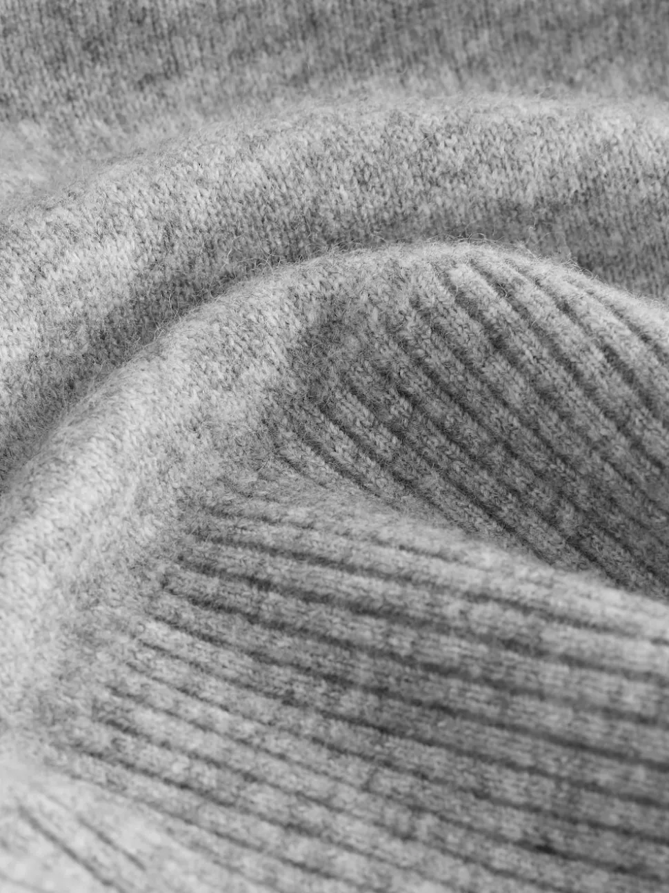 Gris - Pull en maille à col rond en laine