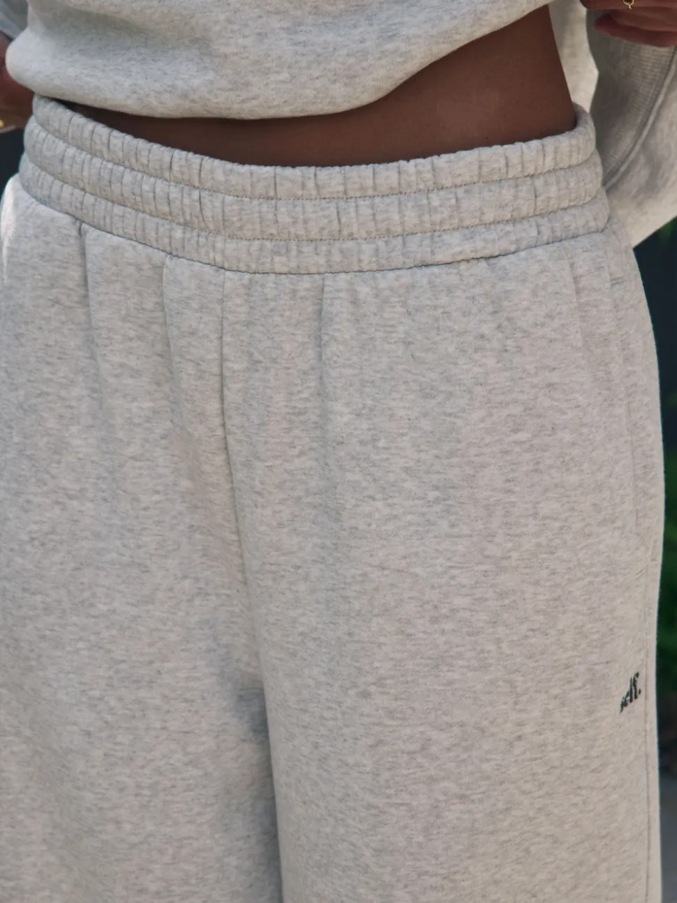 Gris - soi-même. Pantalon de jogging coupe large