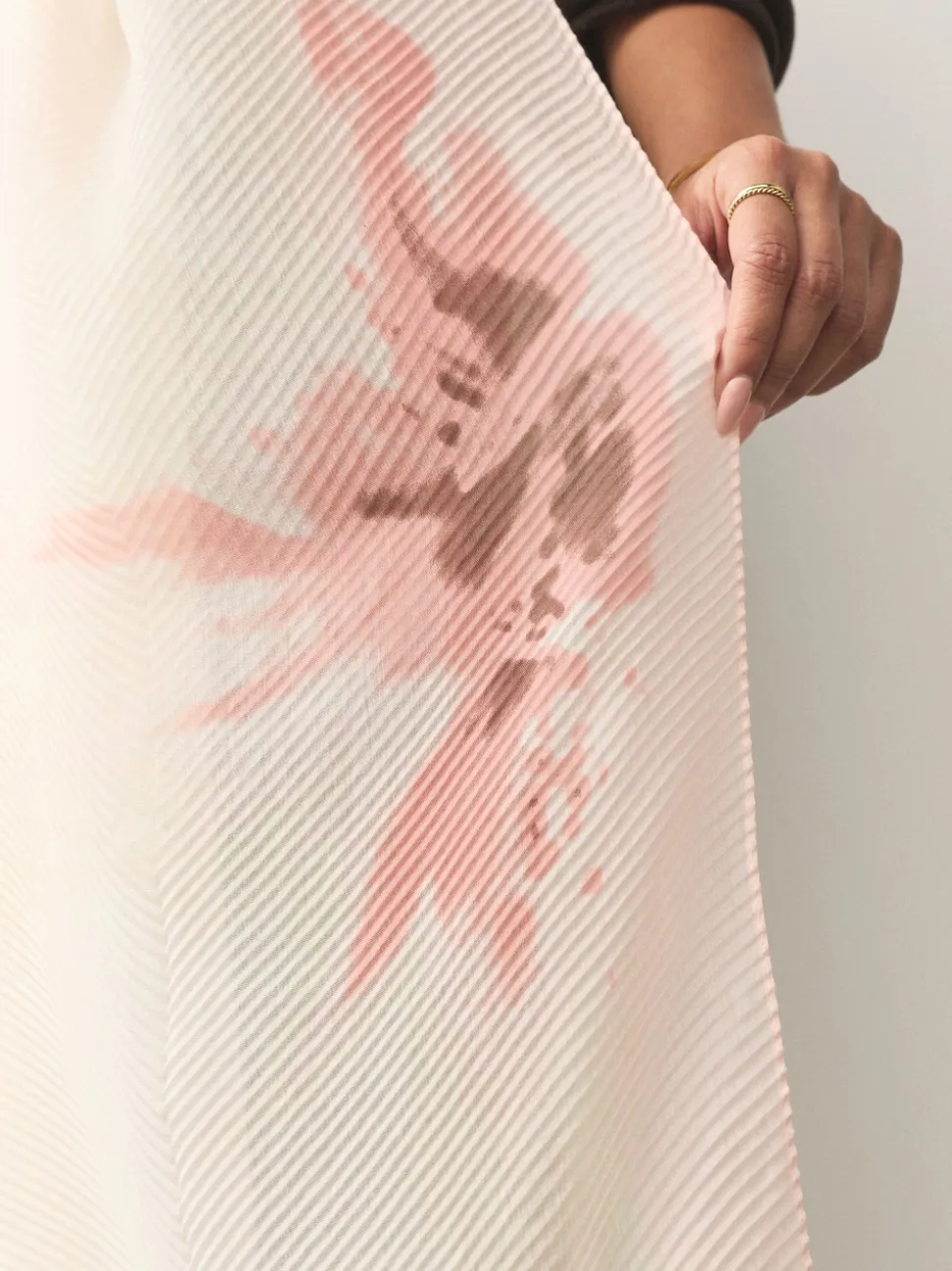Impression florale rose - Foulard plissé léger