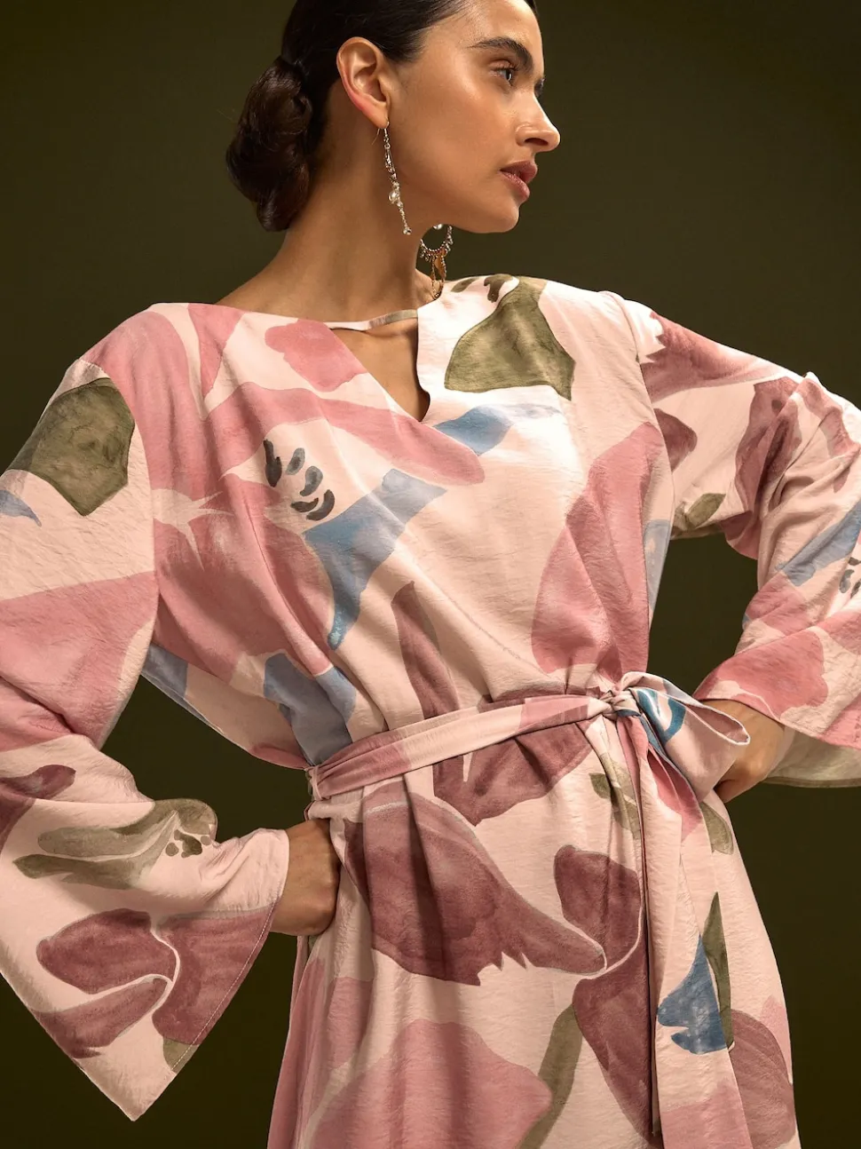 Impression florale rose - Robe longue caftan à col en V 3/4
