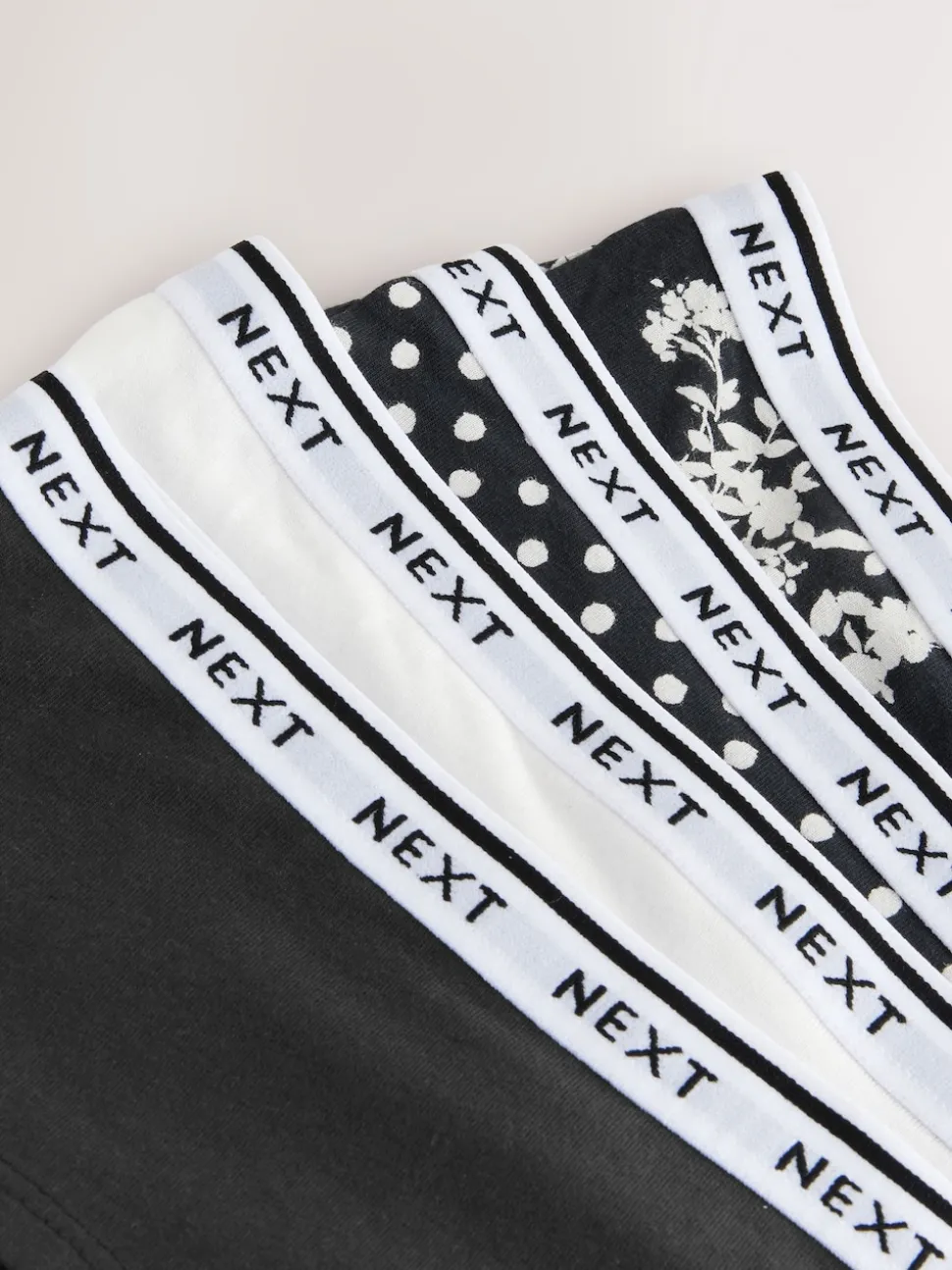 Imprimé floral noir / blanc - Lot de 4 culottes à logo en coton
