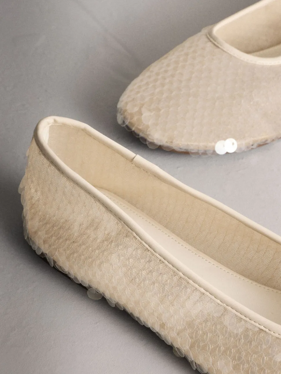 ivoire - Chaussures plates à sequins Forever Comfort® à bout rond