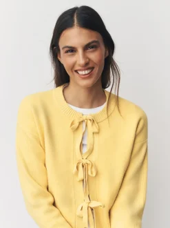 Jaune - Cardigan super doux en maille avec cravate devant