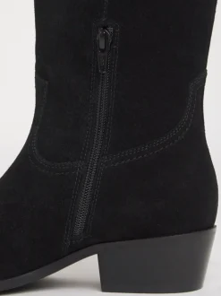 JD Williams Bottes western en daim véritable au genou dans un mollet courbé