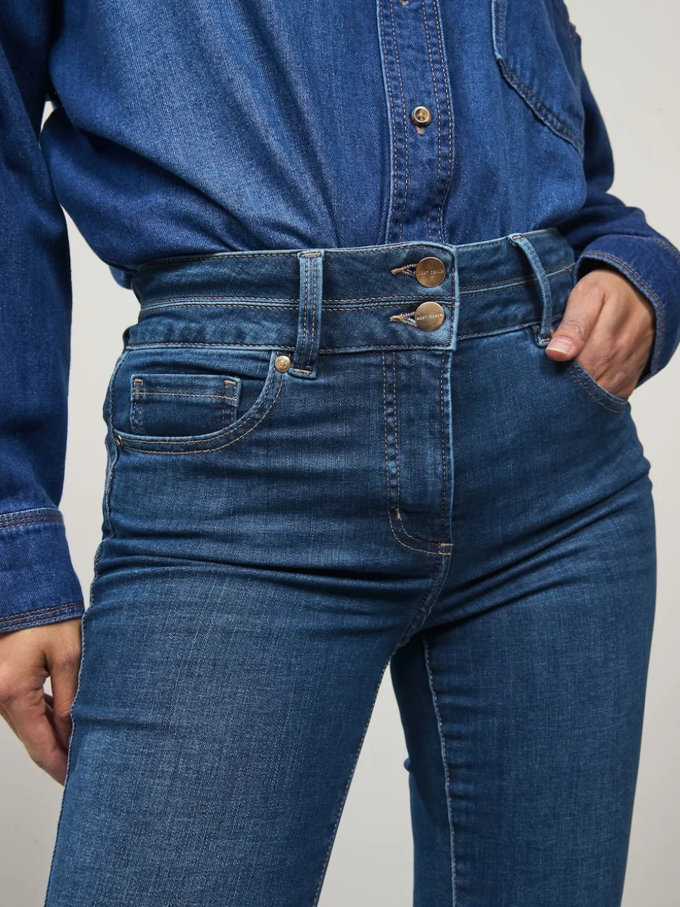 Jean bleu moyen - Jean slim boot cut réhaussant