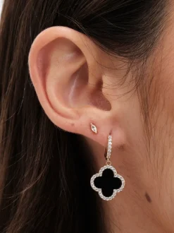 Jon Richard Tone Jets Boucles d'oreilles Huggie Clover