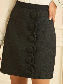 Jupe courte Love & Roses en boucle festonnée