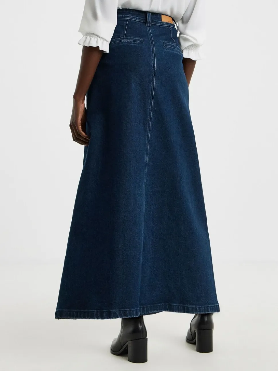 Jupe mi-longue en Denim JD Williams avec poche sur le devant