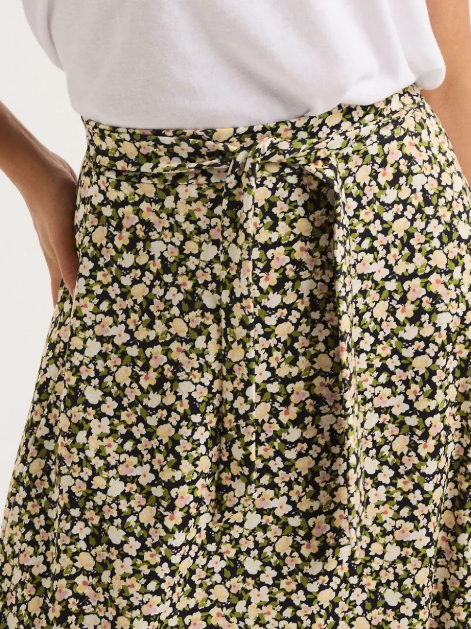 Jupe mi-longue PixieGirl Petite à ceinture Self