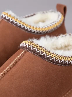 Lakeland Leather Chaussons sabots brodés en peau de mouton pour dames