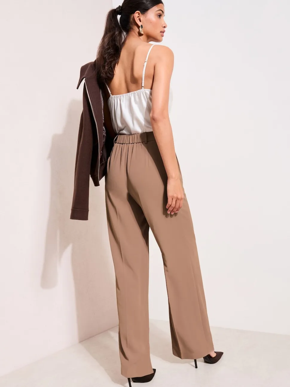 Latté neutre - Friends Like These Premium Elastic Back habillé Ample Pantalons